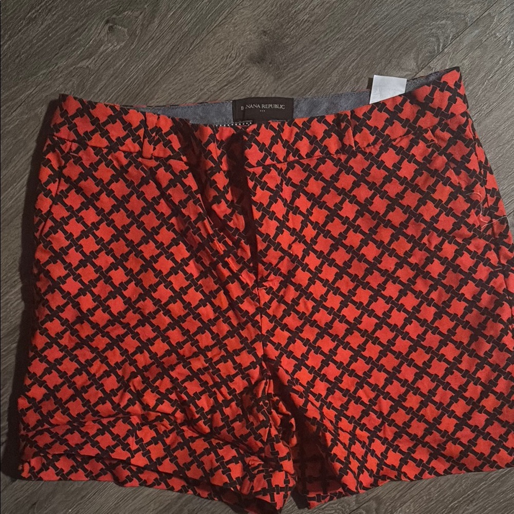 Banana Republic Red and Black Patterned Cargo Shorts